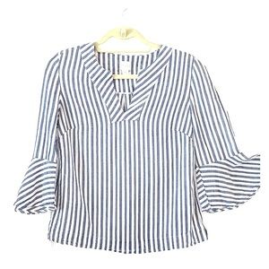 Chico’s blue and white stripe sear sucker shirt